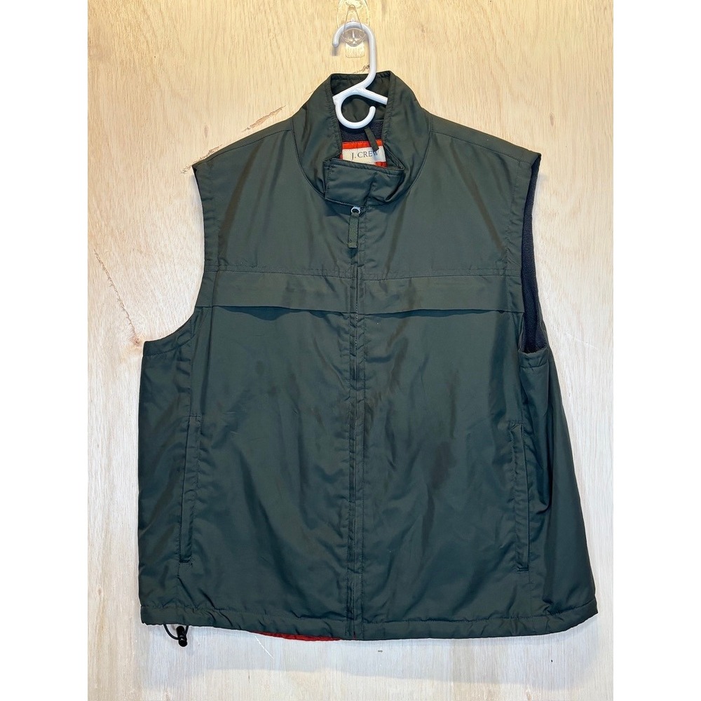 J.Crew Vintage Vest Olive Green Polyester‎ 23.5 pit to pit